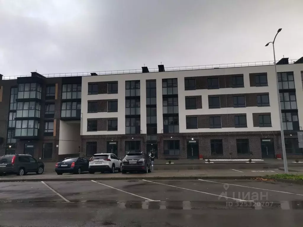 3-к кв. Калининградская область, Калининград ул. Байкальская, 1к5 ... - Фото 2