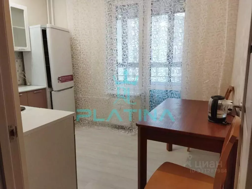 1-к кв. Татарстан, Казань ул. Баки Урманче, 4к3 (35.0 м) - Фото 2