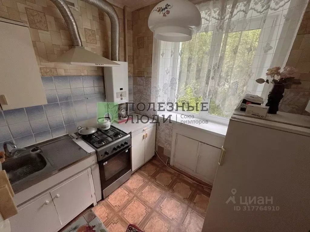 2-к кв. Орловская область, Орел ул. Тургенева, 46 (42.5 м) - Фото 0