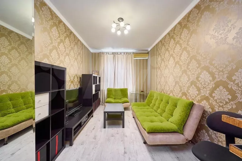 2-к. квартира, 57 м, 1/3 эт. - Фото 1
