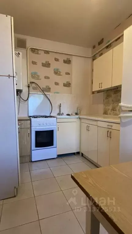 3-к кв. Белгородская область, Борисовка городское поселение, Борисовка ... - Фото 0