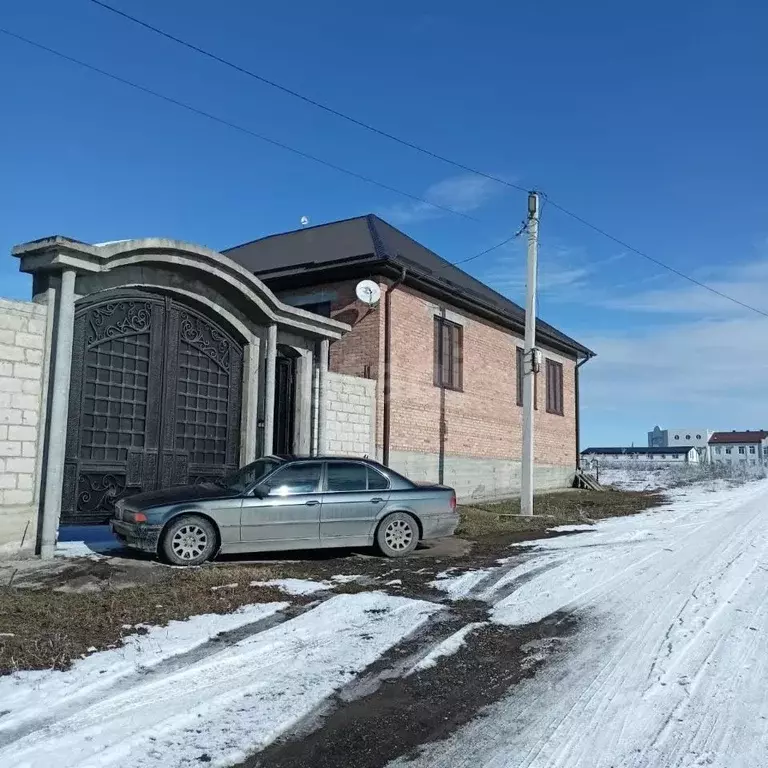 Дом в Ингушетия, Назрань ул. М.Ч. Котиева (182 м) - Фото 1