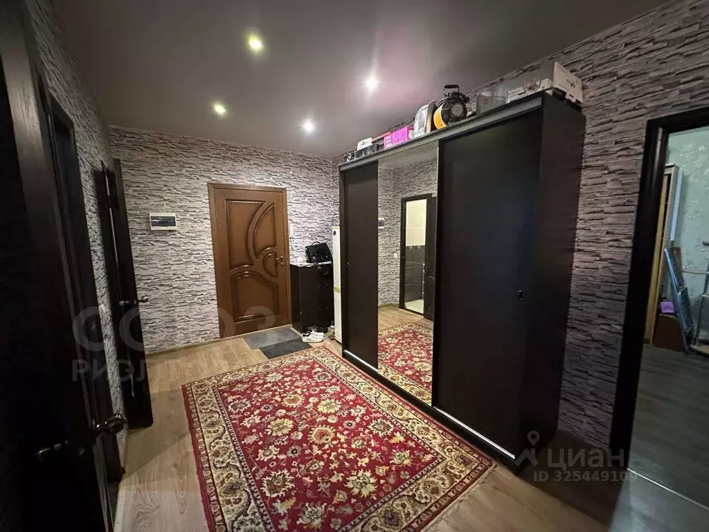 3-к кв. Волгоградская область, Волгоград ул. 51-й Гвардейской Дивизии, ... - Фото 1