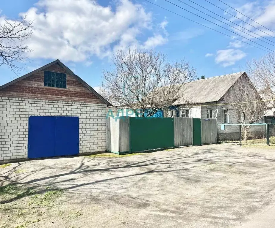 Дом в Белгородская область, Новый Оскол ул. Лесопитомник (158 м) - Фото 0