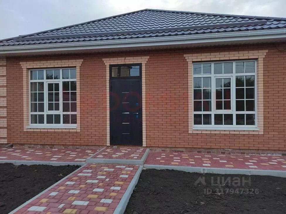 Дом в Ростовская область, Ростов-на-Дону Особенная ул., 87 (100 м) - Фото 0
