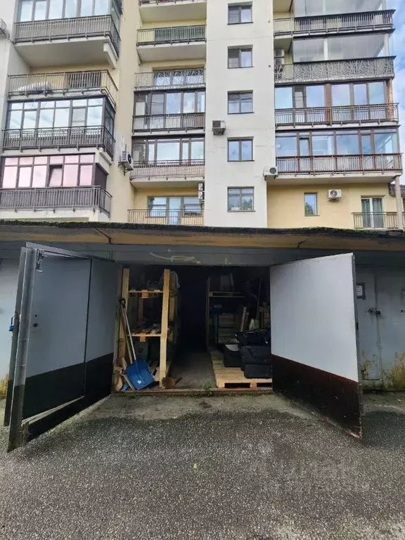 Гараж в Санкт-Петербург ул. Куйбышева, 26к2 (18 м) - Фото 1