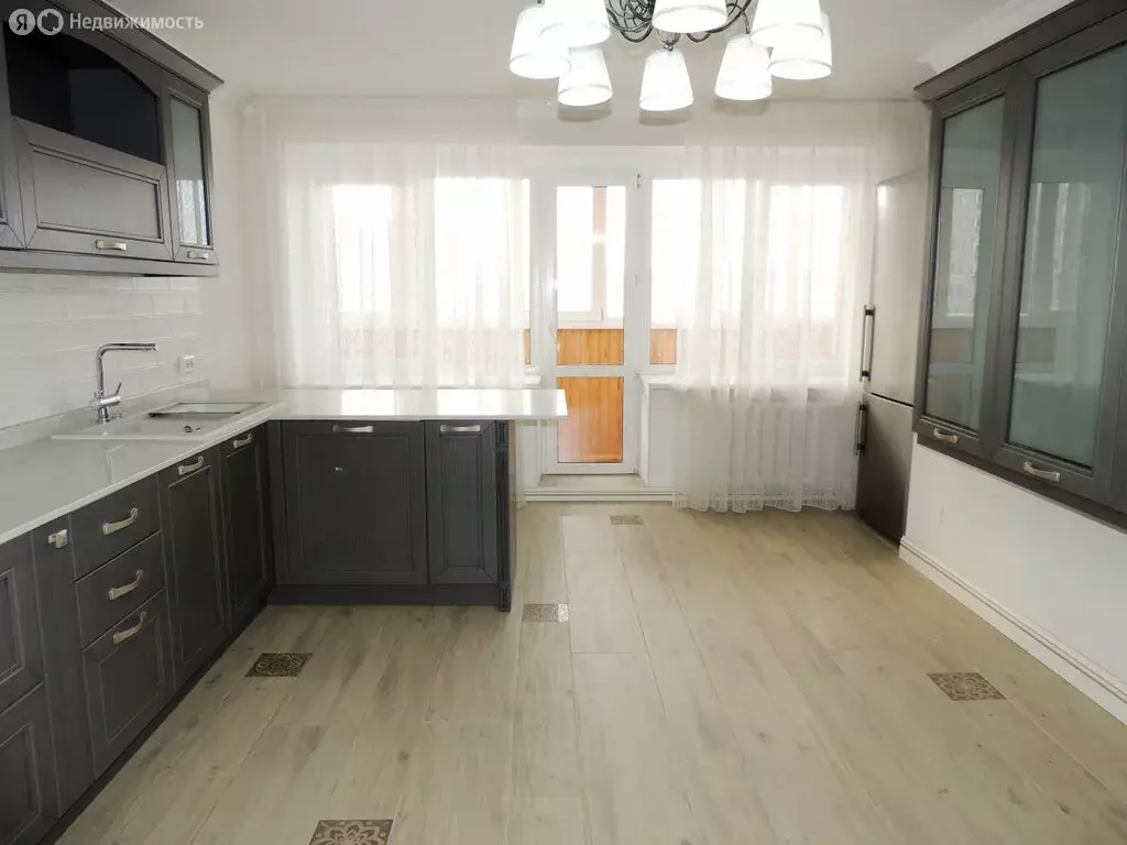 4-комнатная квартира: Тюмень, Холодильная улица, 15 (134.8 м) - Фото 1