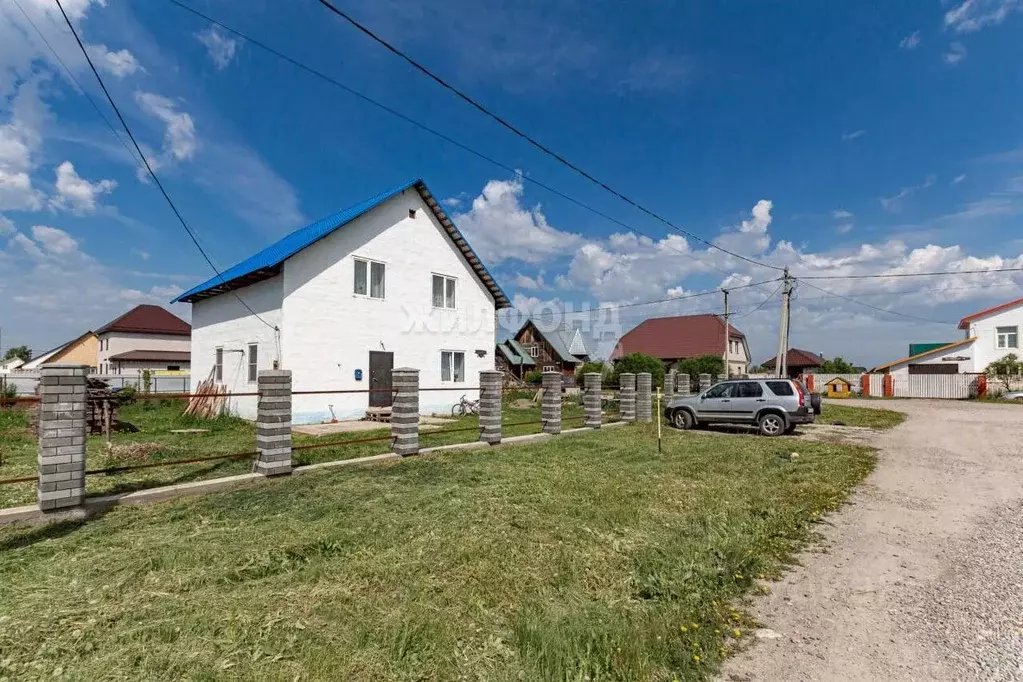 Дом в Алтайский край, Первомайский район, с. Березовка ул. Целинная ... - Фото 0