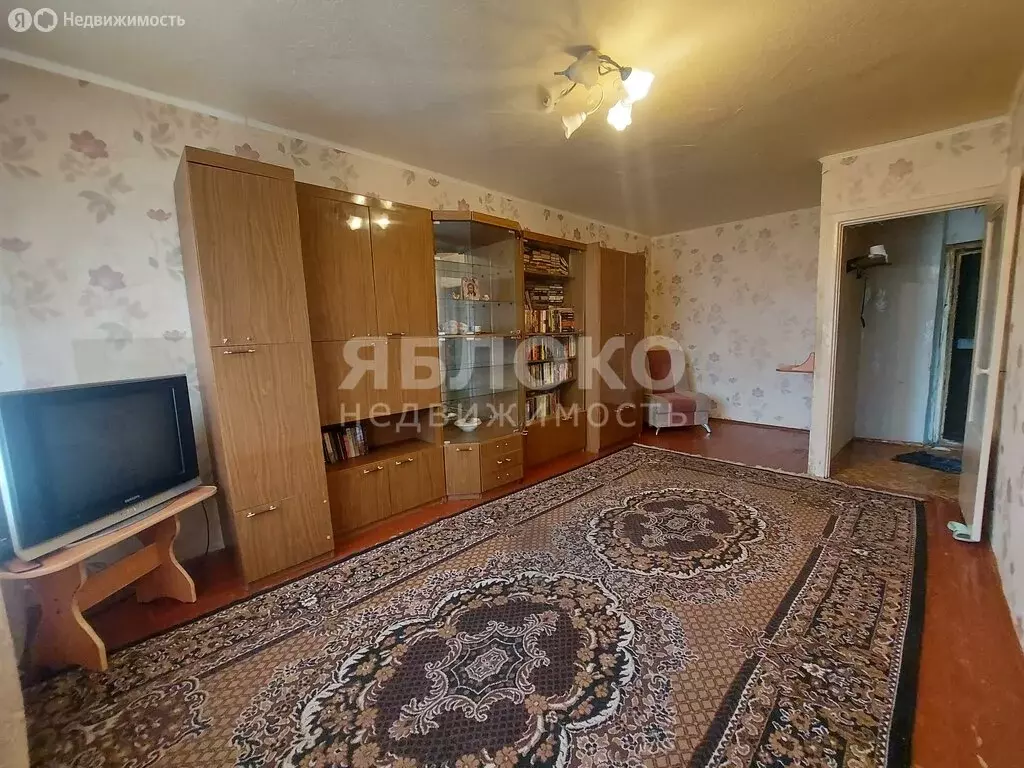 1-комнатная квартира: Березники, Коммунистическая улица, 8 (35.7 м) - Фото 0