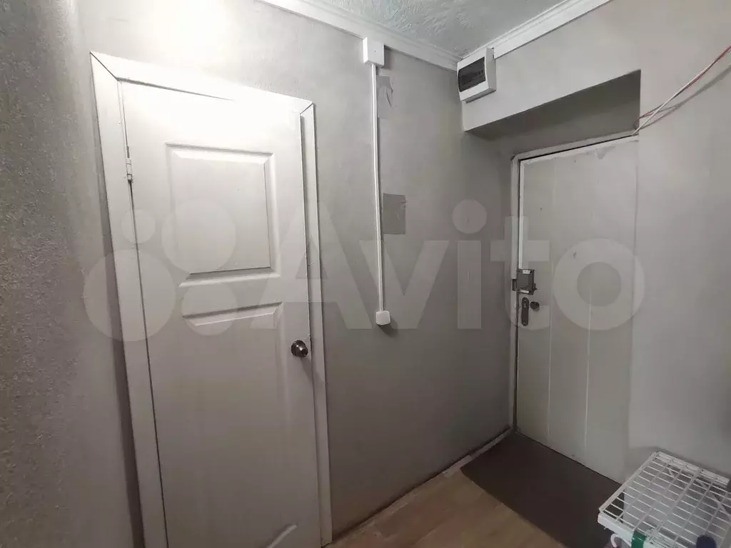 Комната 17 м в 1-к., 1/9 эт. - Фото 1