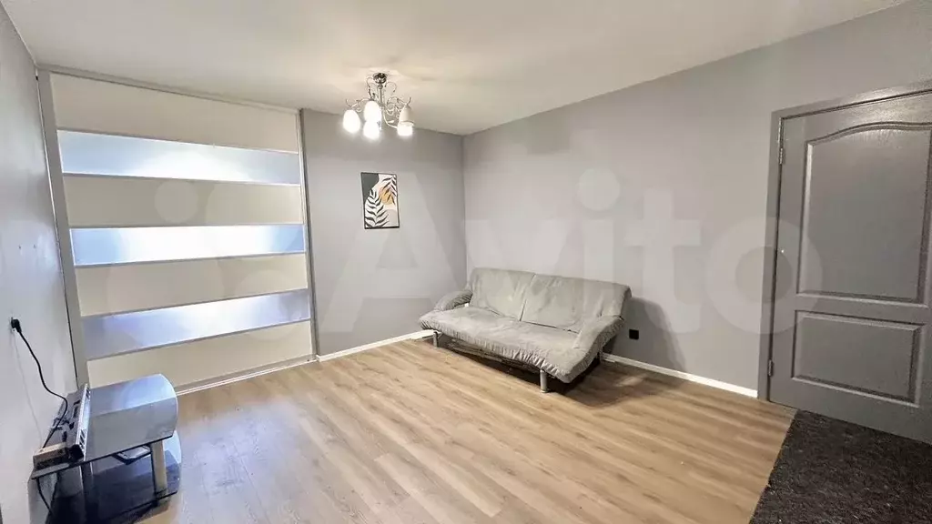 2-к. квартира, 60 м, 3/9 эт. - Фото 0
