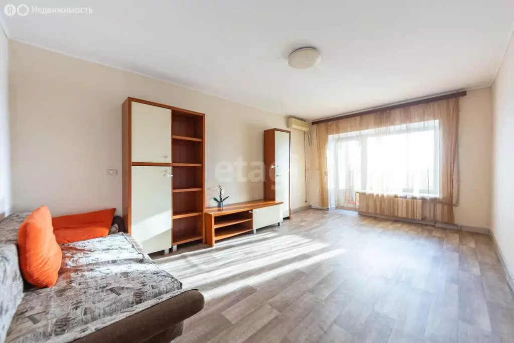 2-комнатная квартира: Хабаровск, улица Дикопольцева, 10 (52.6 м) - Фото 1