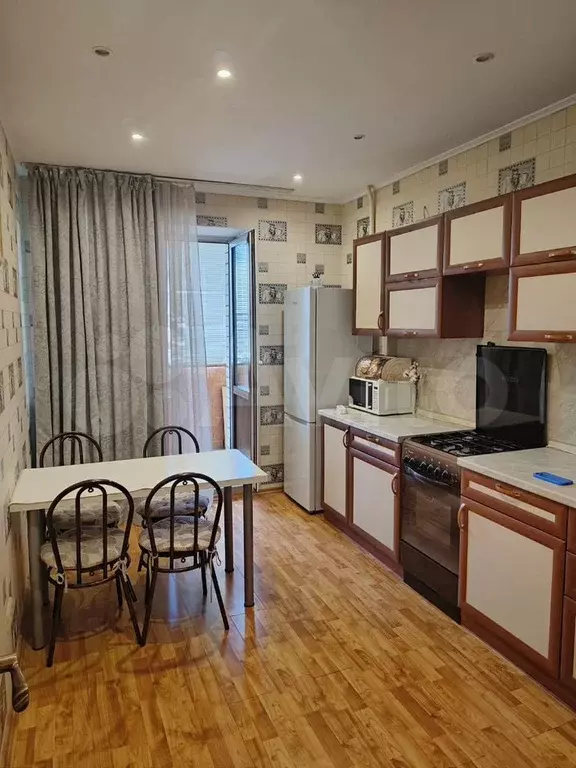 1-к. квартира, 41 м, 4/11 эт. - Фото 0