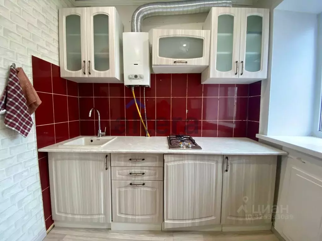 2-к кв. Татарстан, Казань ул. Искра, 8 (42.8 м) - Фото 2