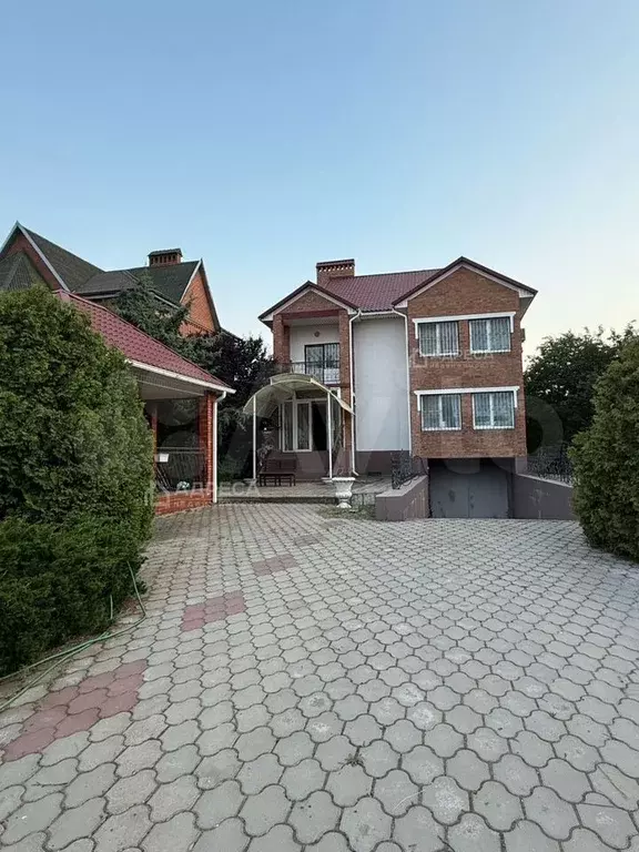 Дом 240 м на участке 10 сот. - Фото 1