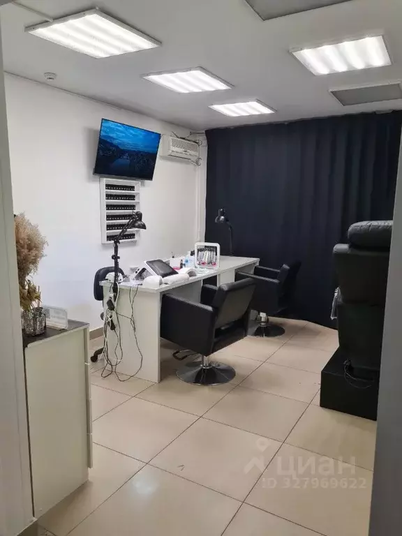 Помещение свободного назначения в Краснодарский край, Краснодар ул. ... - Фото 2