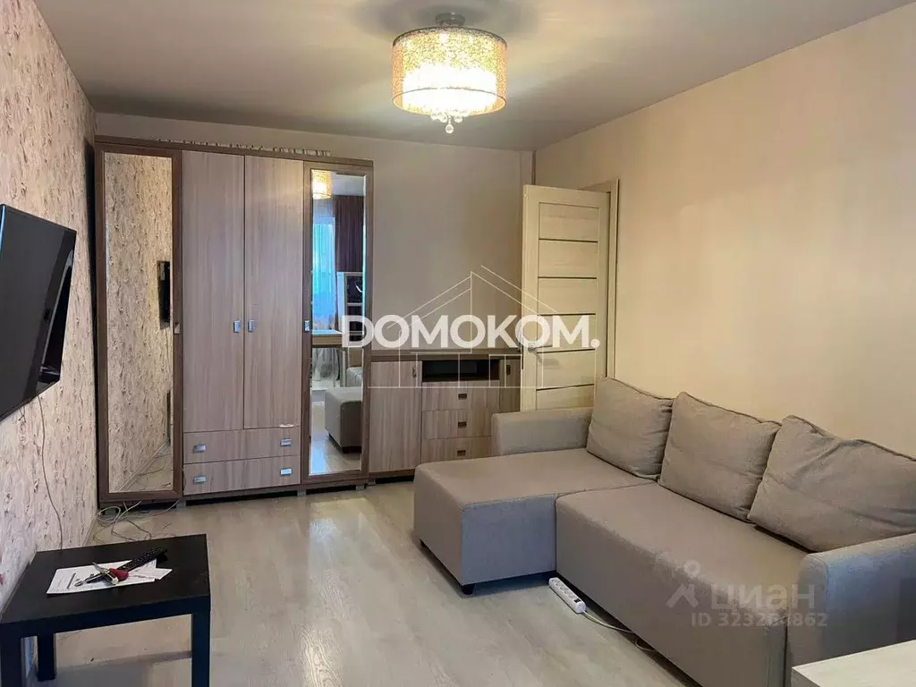 1-к кв. Свердловская область, Екатеринбург ул. Сурикова, 24 (30.2 м) - Фото 0