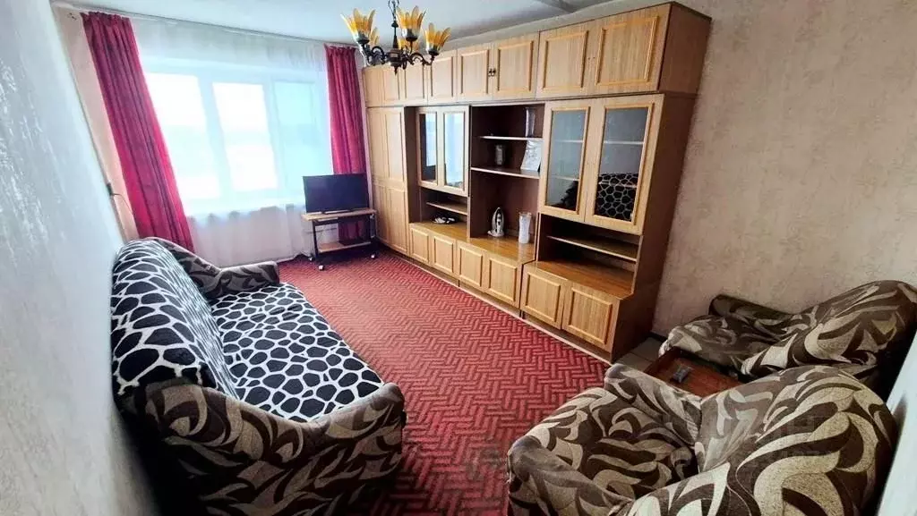 2-к кв. Омская область, Омск бул. Победы, 2а (48.5 м) - Фото 1