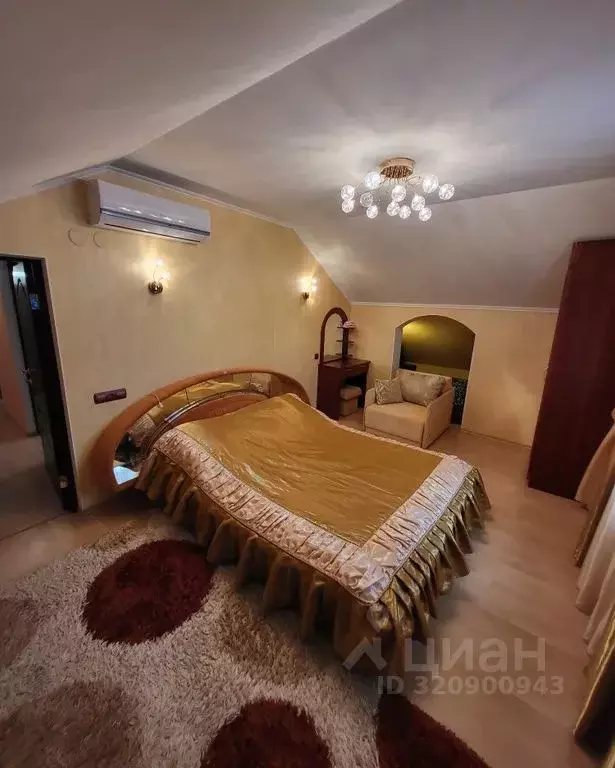 2-к кв. Крым, Феодосия ул. Вересаева, 21 (60.0 м) - Фото 0