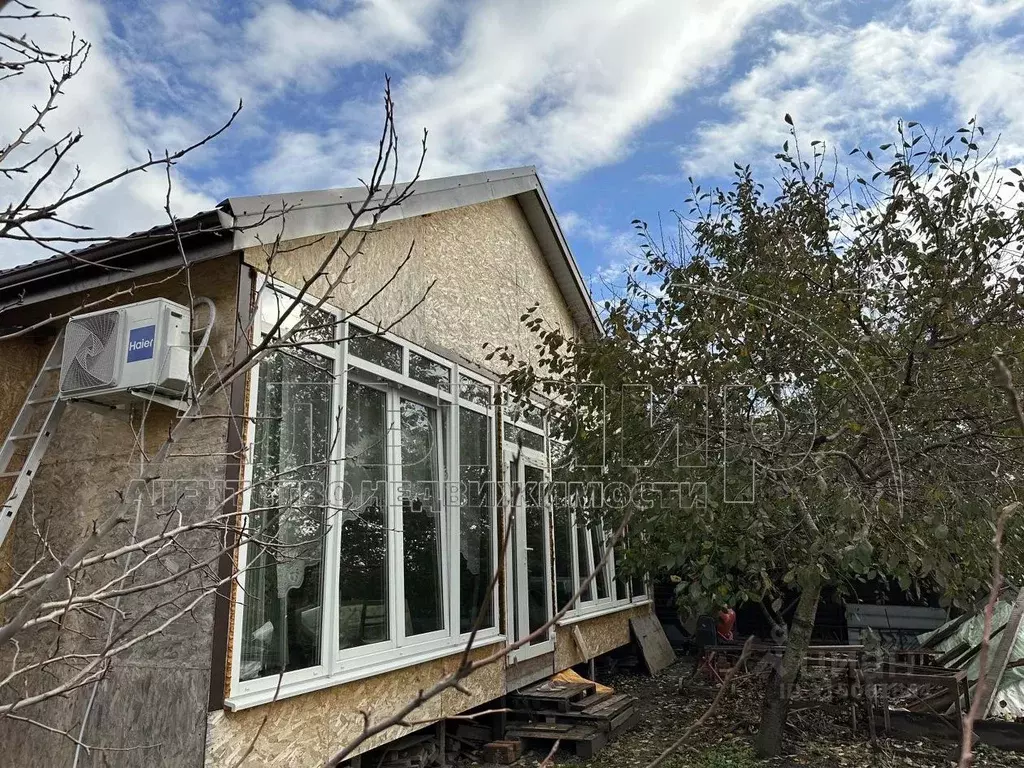 Дом в Ростовская область, Ростов-на-Дону ул. Пескова, 62 (100 м) - Фото 1