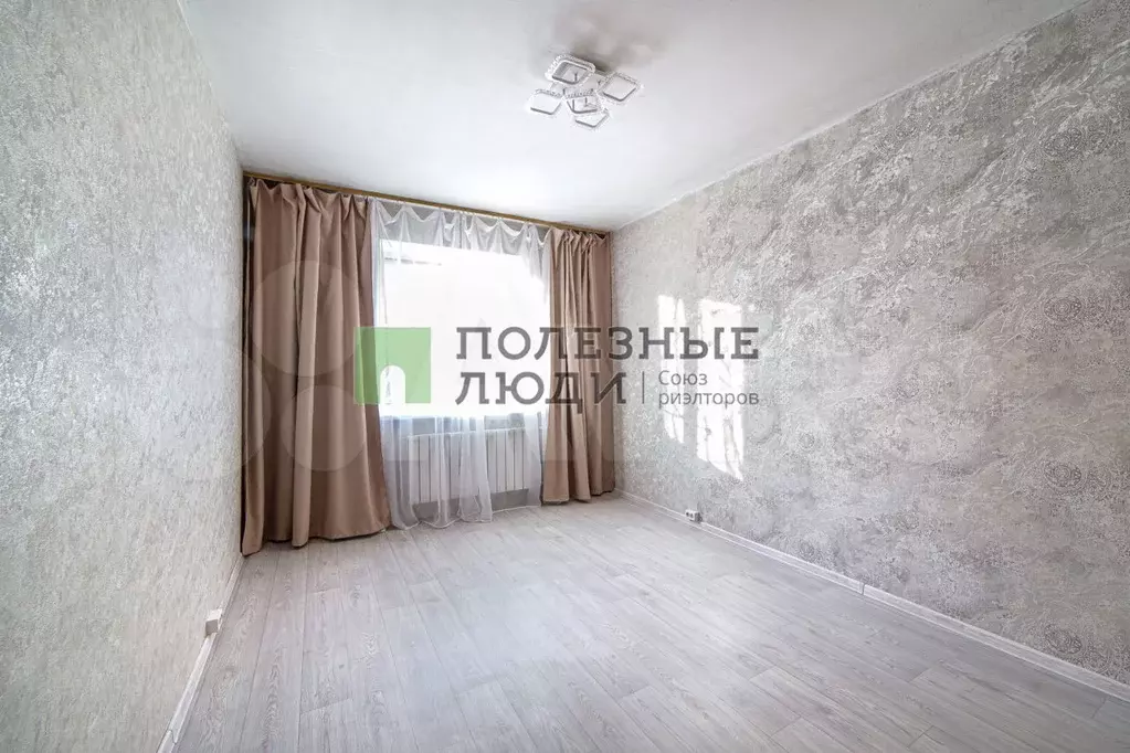 3-к. квартира, 70 м, 1/9 эт. - Фото 0