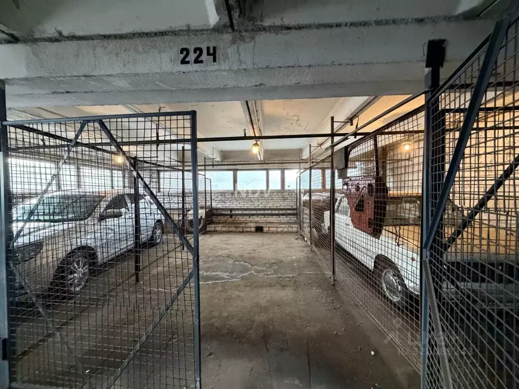 Гараж в Москва 1-й Красногорский проезд, 4С2а (19 м) - Фото 1