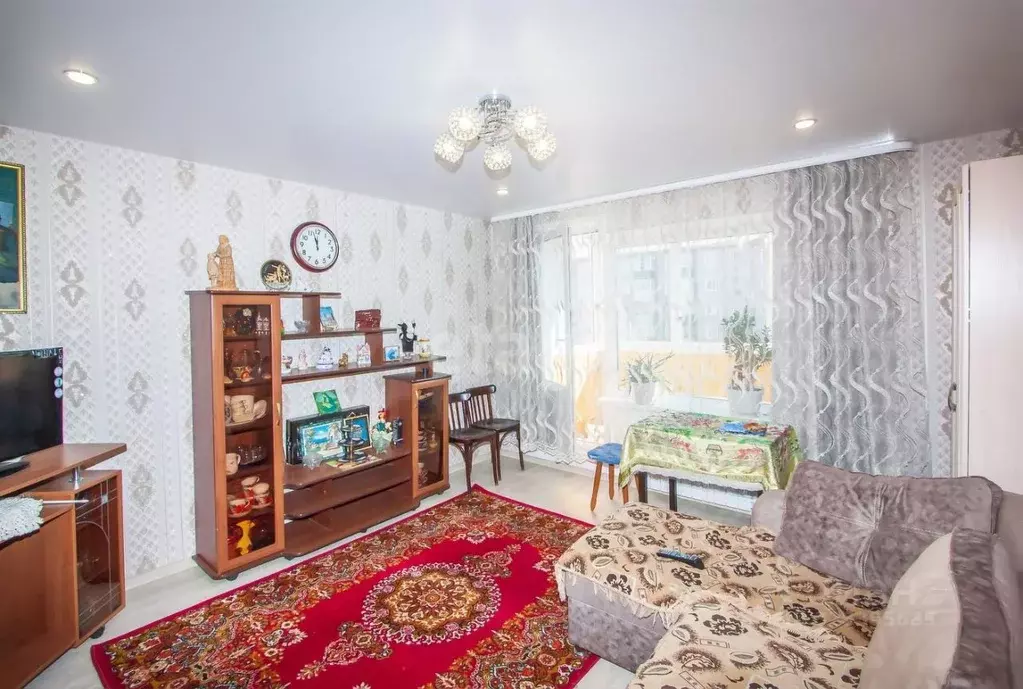 3-к кв. Бурятия, Улан-Удэ Аэропорт мкр, 27 (68.9 м) - Фото 1
