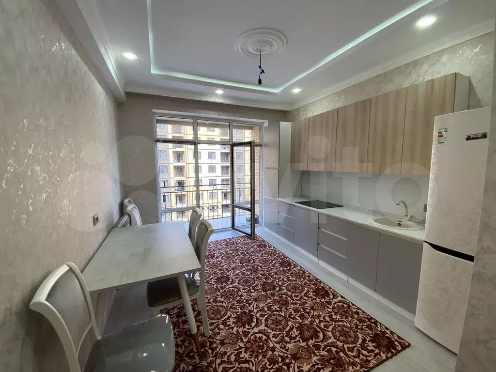 2-к. квартира, 65 м, 6/13 эт. - Фото 1