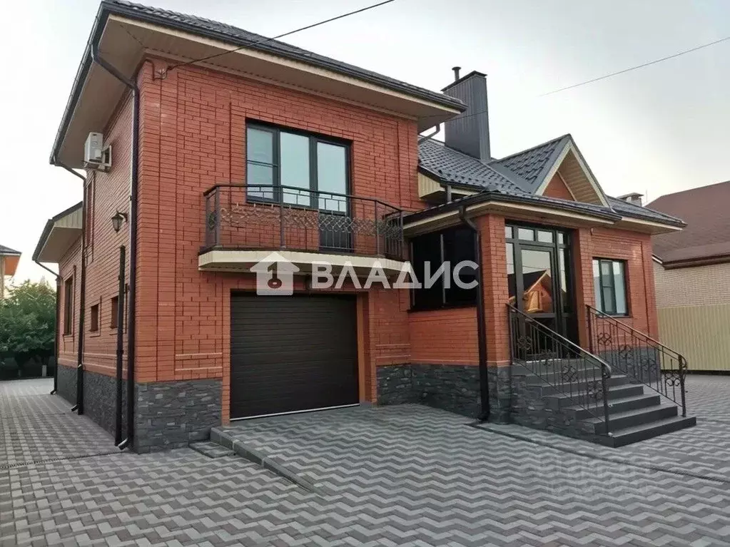 Дом в Краснодарский край, Ейск Абрикосовая ул. (198 м) - Фото 1