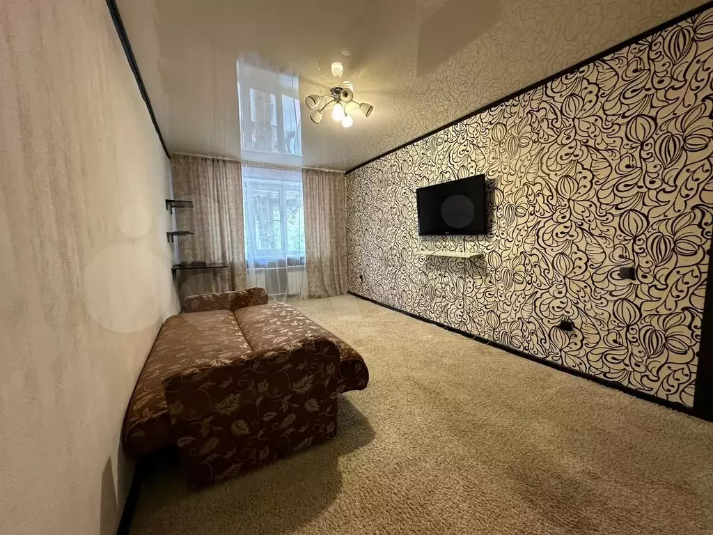 1-к. квартира, 42,5 м, 1/9 эт. - Фото 0