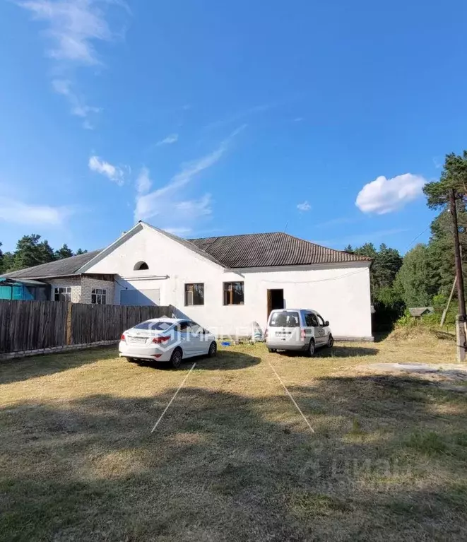 Дом в Брянская область, Карачевский район, Мылинское с/пос, д. Мылинка ... - Фото 1