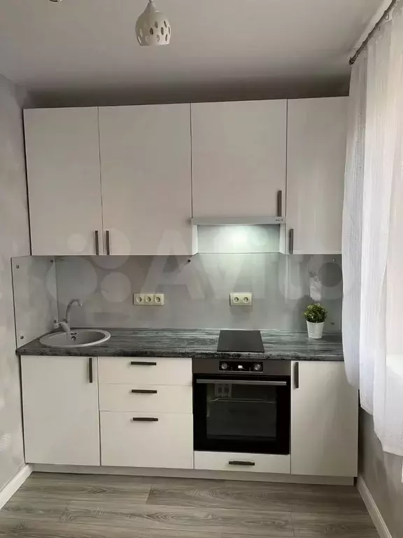 1-к. квартира, 40 м, 4/17 эт. - Фото 0