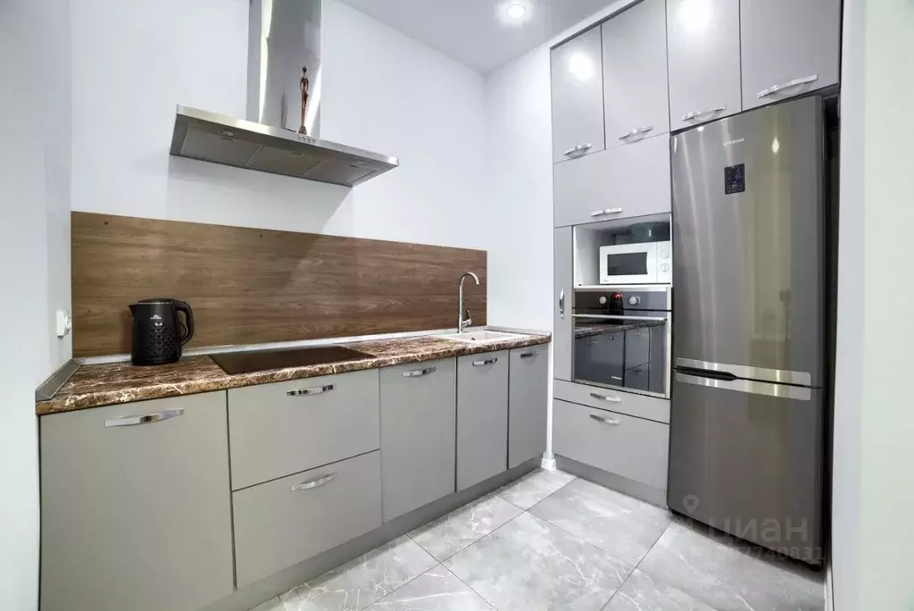 2-к кв. Татарстан, Казань ул. Павлюхина, 110В (70.0 м) - Фото 1