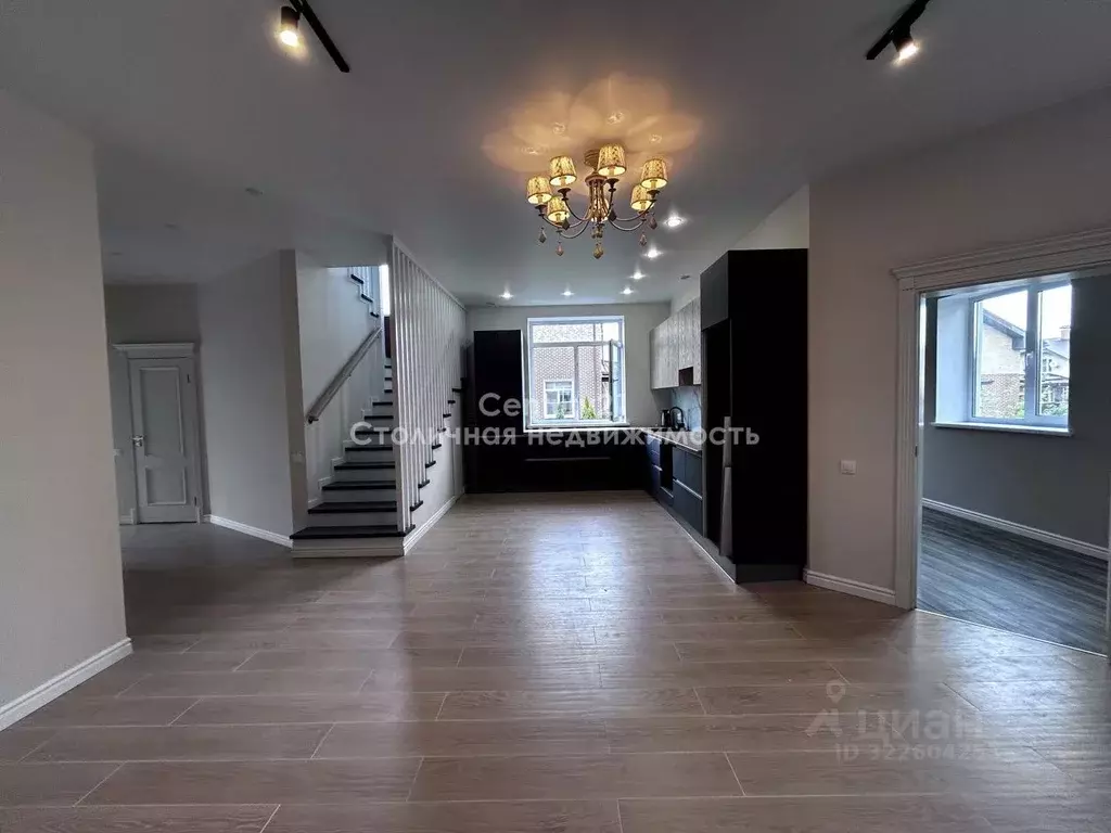 Дом в Москва Европейская долина-2 ДНП, пер. 3-й Моравский, 4к2 (135 м) - Фото 0