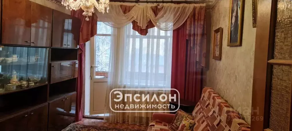 2-к кв. Курская область, Курск просп. Хрущева, 17 (47.0 м) - Фото 0