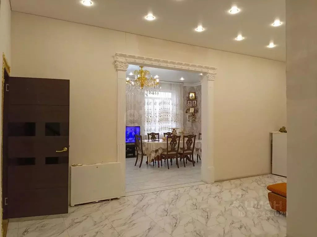 Дом в Омская область, Омский район, с. Усть-Заостровка Заозерная ул., ... - Фото 1