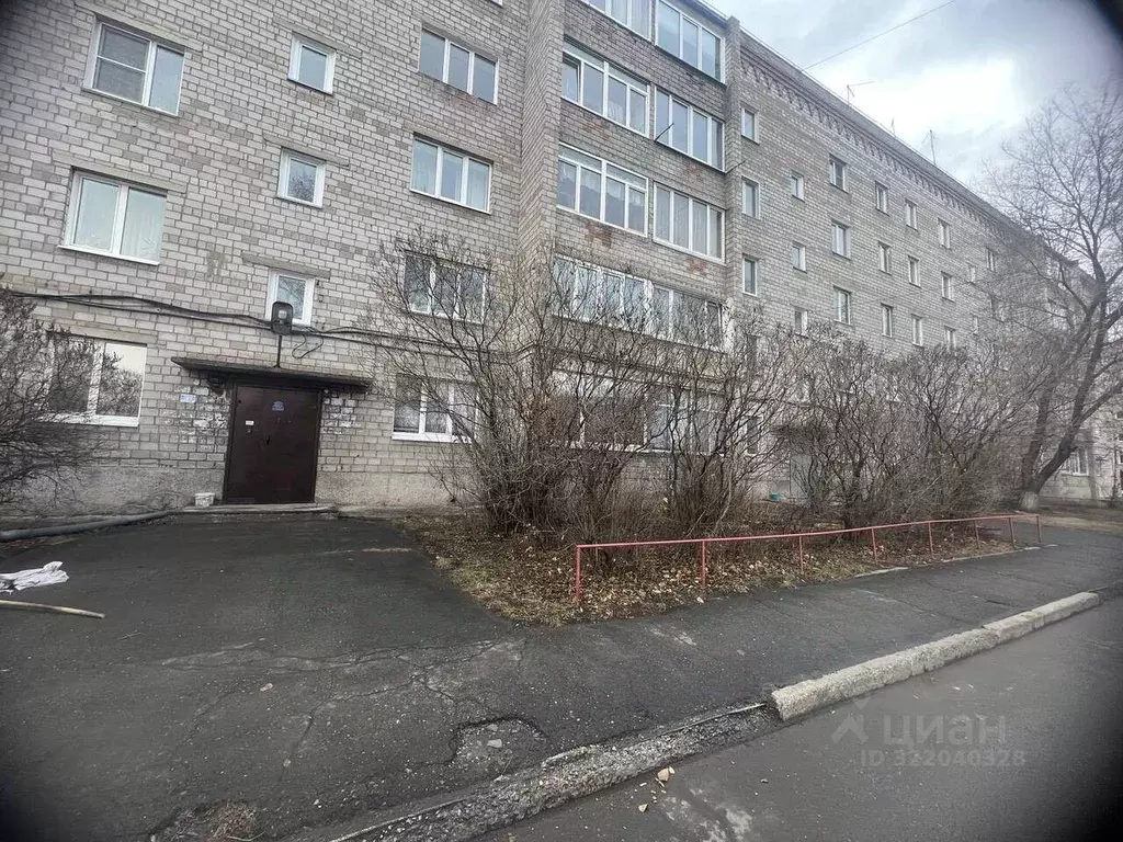 3-к кв. Хакасия, Черногорск ул. Красных Партизан, 19А (90.0 м) - Фото 0