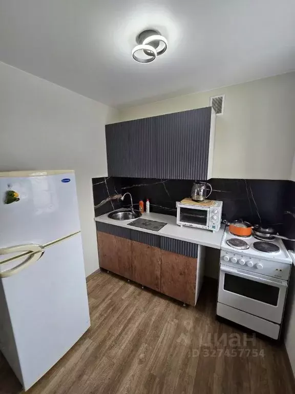 2-к кв. Приморский край, Владивосток Русская ул., 80/2 (50.0 м) - Фото 1