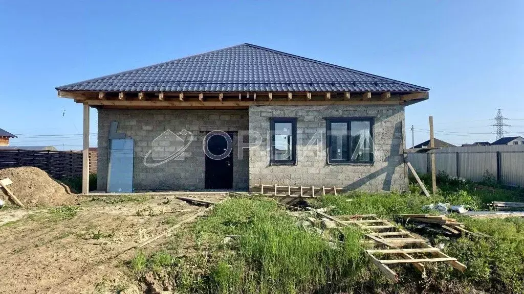 Дом в Тюменская область, Тюменский район, д. Малиновка, Малиновка кп  ... - Фото 1