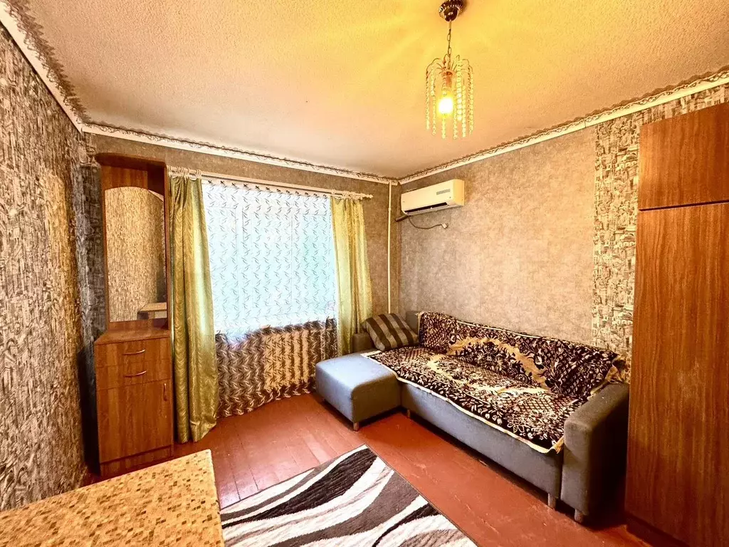 Комната 12,8 м в 5-к., 2/5 эт. - Фото 0