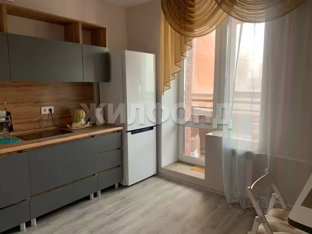 1-к кв. Новосибирская область, Новосибирск ул. Есенина, 67 (37.0 м) - Фото 1