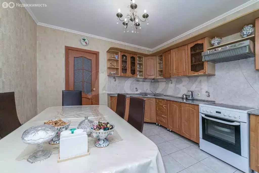 3-комнатная квартира: Тюмень, улица Московский Тракт, 145 (91 м) - Фото 1