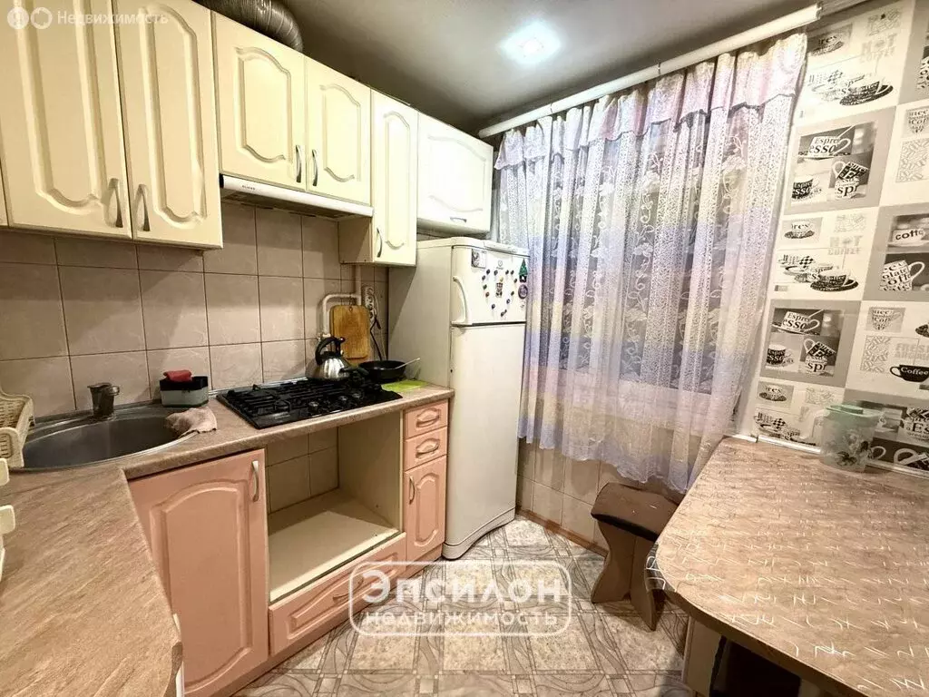 2-комнатная квартира: Курск, микрорайон Курского Завода Тракторных ... - Фото 2