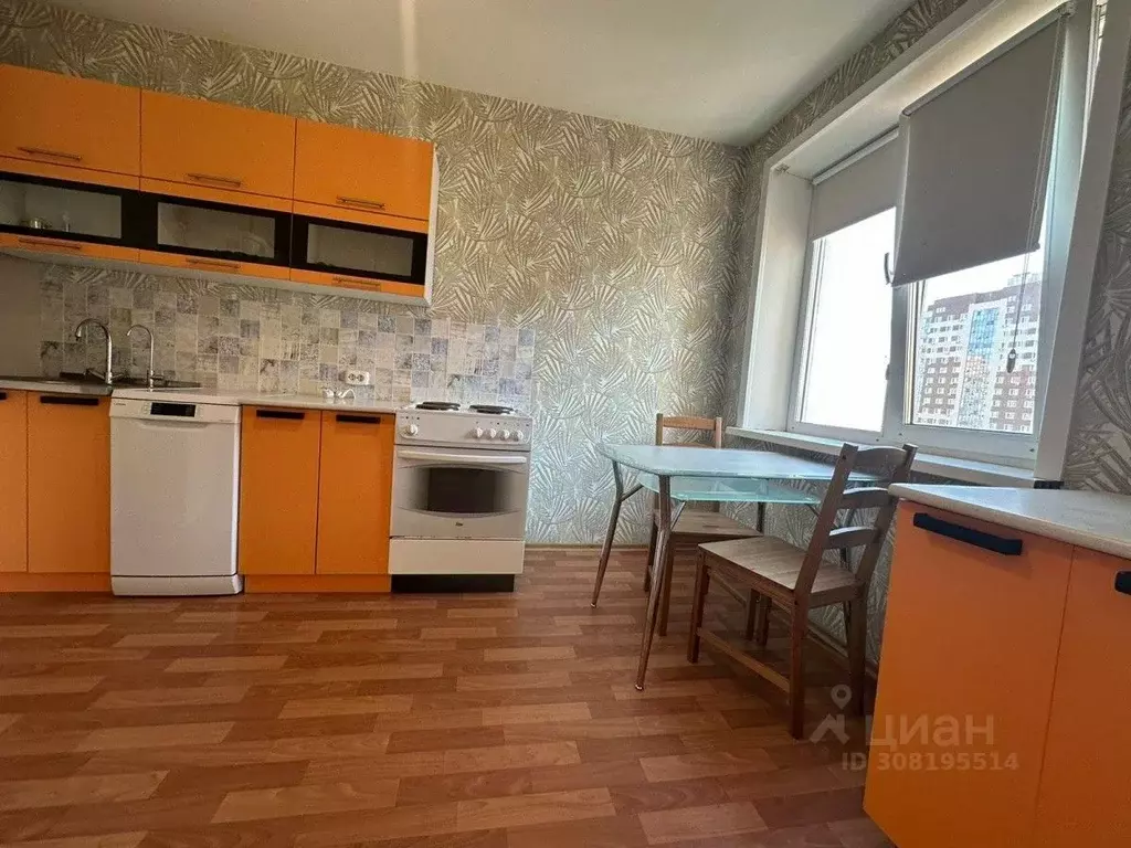 3-к кв. Хабаровский край, Хабаровск ул. Сысоева, 8 (69.6 м) - Фото 1