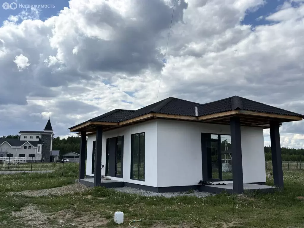 Дом в посёлок Сарапулка, Радужная улица, 65Б (70 м) - Фото 1