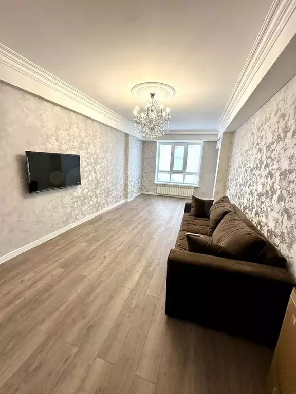 2-к. квартира, 75 м, 4/10 эт. - Фото 0