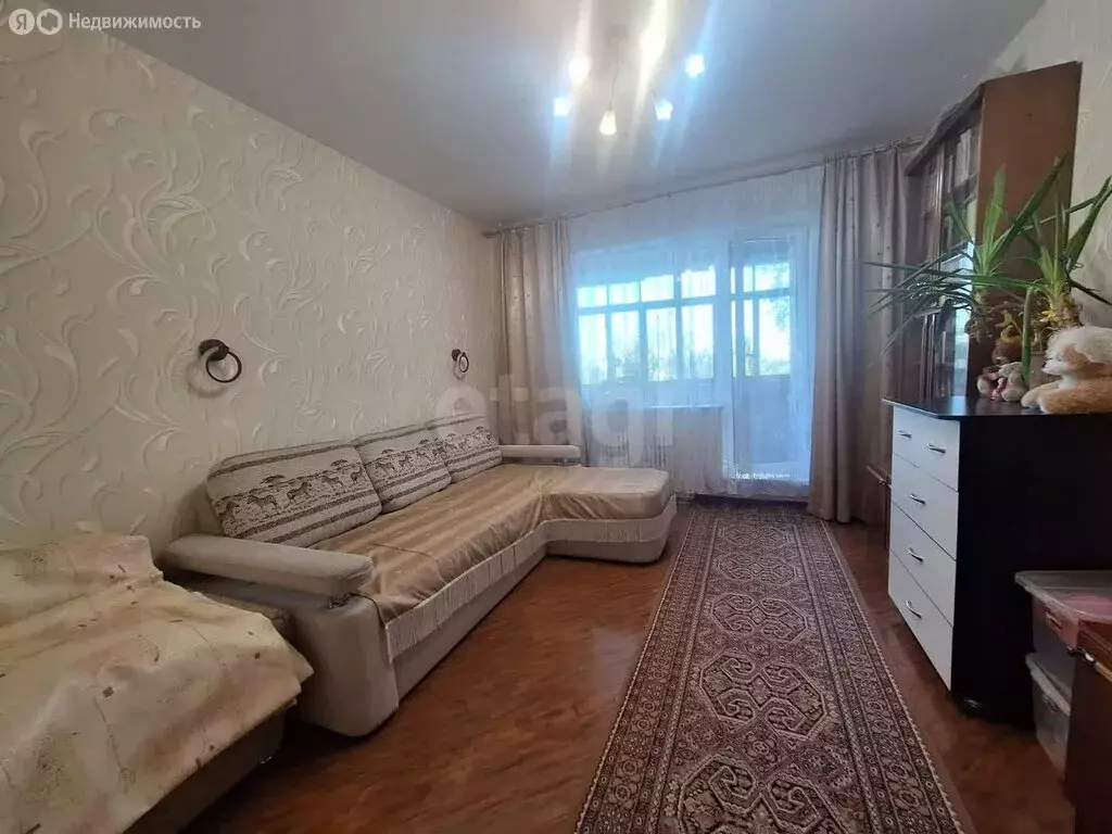 3-комнатная квартира: Озерск, улица Дзержинского, 59 (65.1 м) - Фото 1