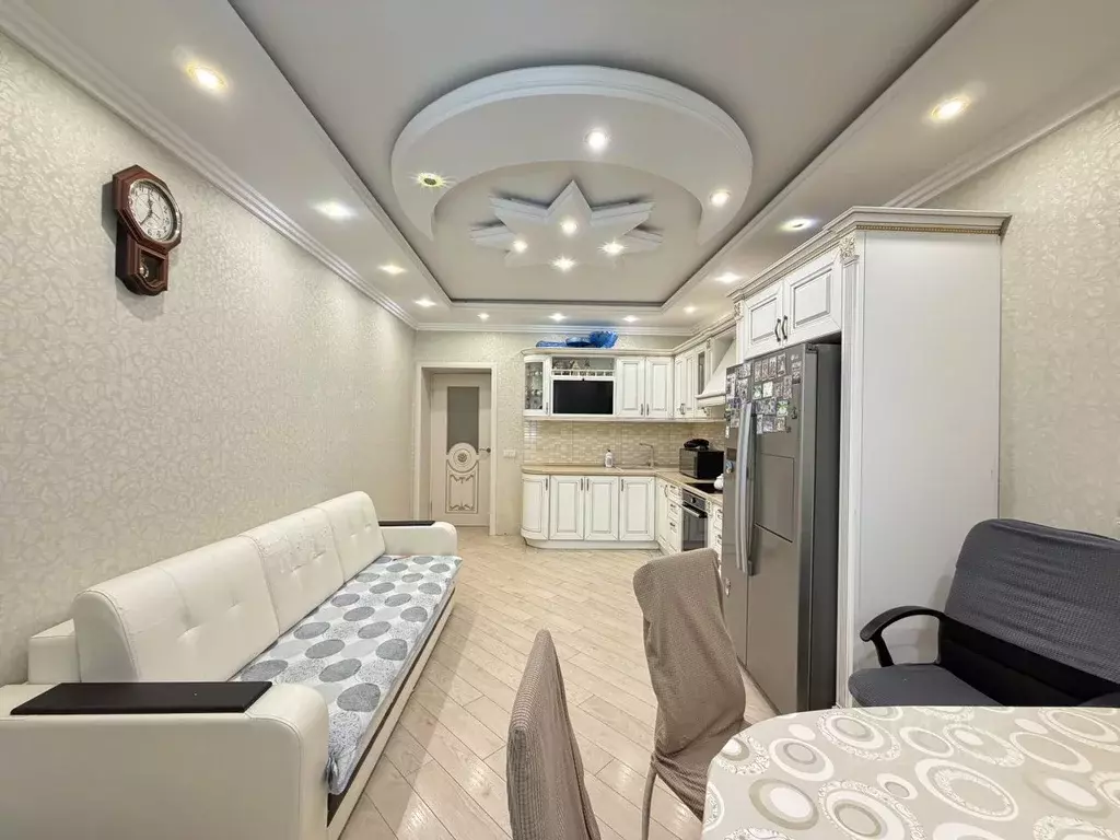 2-к кв. Татарстан, Казань ул. Академика Лаврентьева, 11 (87.22 м) - Фото 2