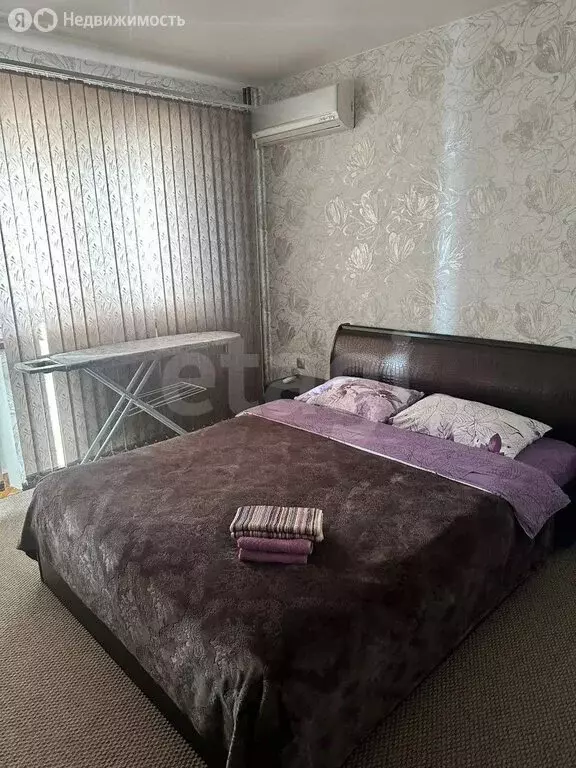 2-комнатная квартира: Черноморское, улица Димитрова, 5 (48.7 м) - Фото 1