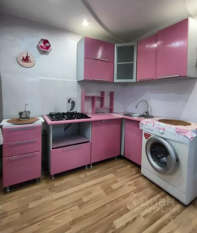 3-к кв. Астраханская область, Астрахань ул. Нариманова, 2В (58.5 м) - Фото 1